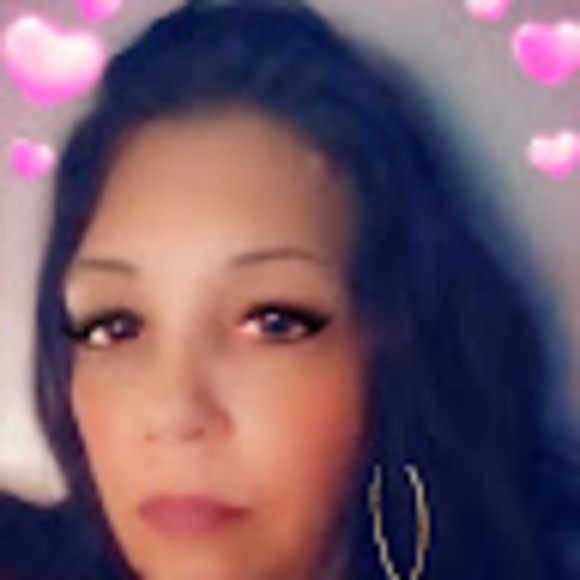 Meet your Posher, Stacie - Picture 1 of 1